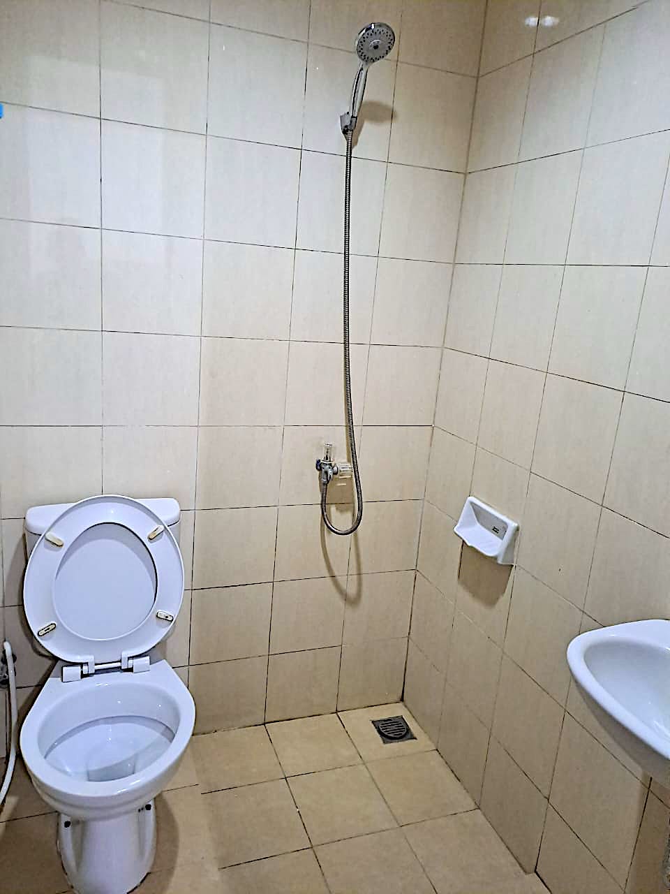 Rumah disewakan di Acacia Garden Lippo Cikarang